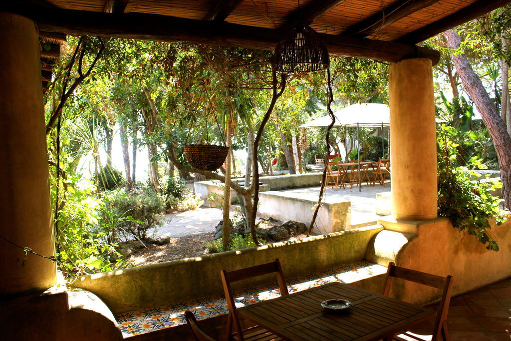 Le Mannare Case Vacanze Di Metopa Srl Piano Conte Exterior photo